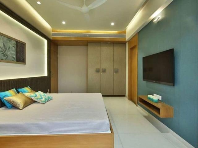 Resale | 3 BHK 1000 Sq.Ft. Apartment in Pitampura