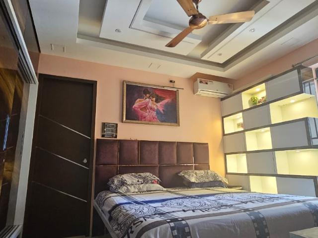Resale | 3 BHK 1000 Sq.Ft. Apartment in Pride World City Kingsbury