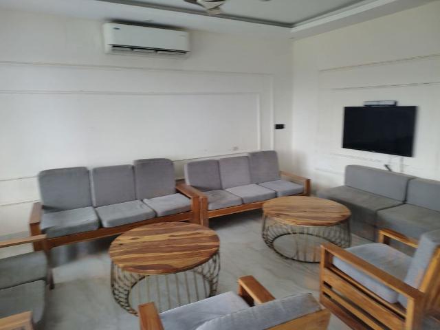 Resale | 3 BHK 1008 Sq.Yd. Apartment in Sector 150