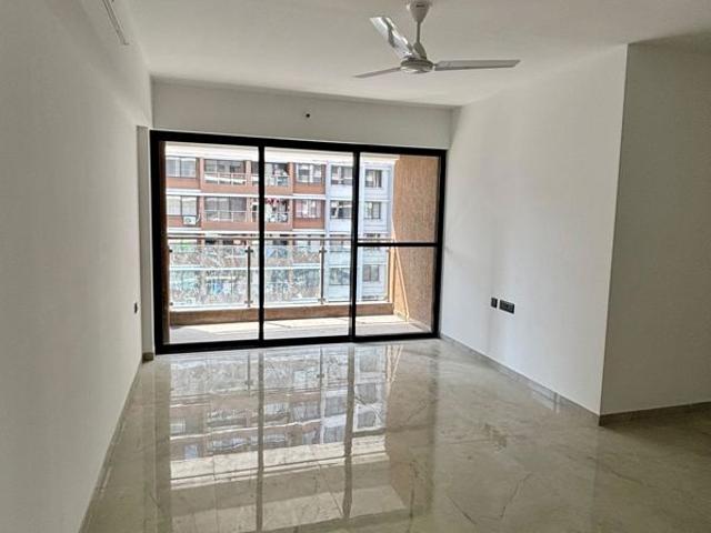 Resale | 3 BHK + 1009 Sq.Ft. Apartment in Unique Youtopia