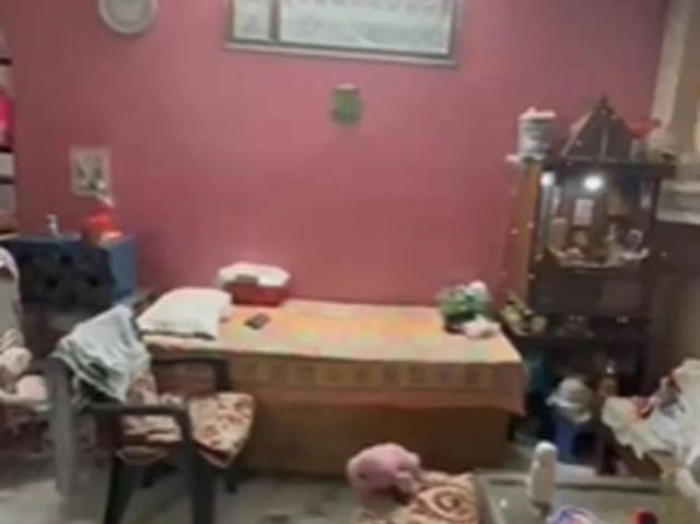 Resale | 3 BHK 100 Sq.Yd. Apartment in Laxmi Nagar