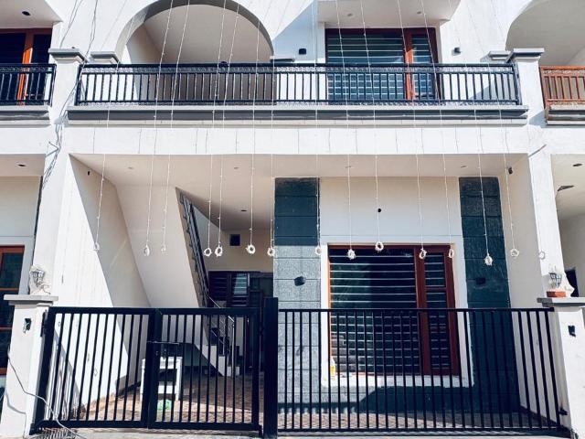 Resale | 3 BHK 100 Sq.Yd. Independent House in Gtb Nagar