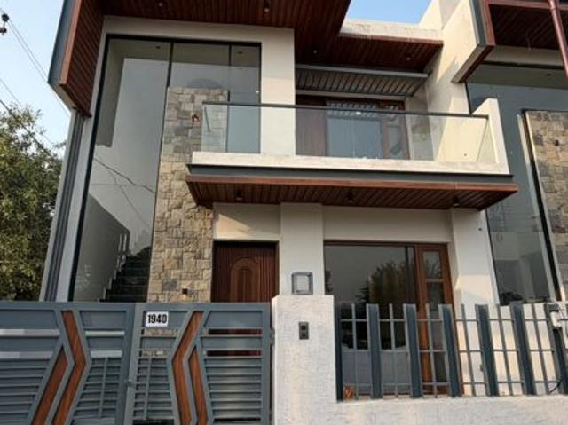 Resale | 3 BHK 100 Sq.Yd. Independent House in Sector 123