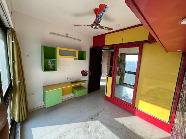 Resale | 3 BHK + 1013 Sq.Ft. Apartment in Runal Gateway