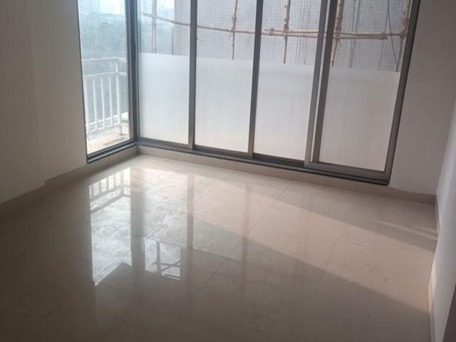 Resale | 3 BHK 1025 Sq.Ft. Apartment in Royal Imperial Apartment