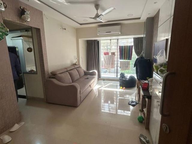 Resale | 3 BHK 1026 Sq.Ft. Apartment in Lodha Woods