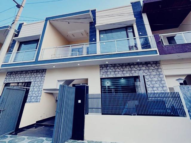 Resale | 3 BHK 102 Sq.Yd. Independent House in Sunny Enclave