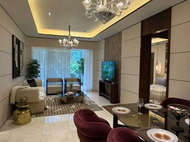Resale | 3 BHK 1037 Sq.Ft. Apartment in Raymond The Address By GS
