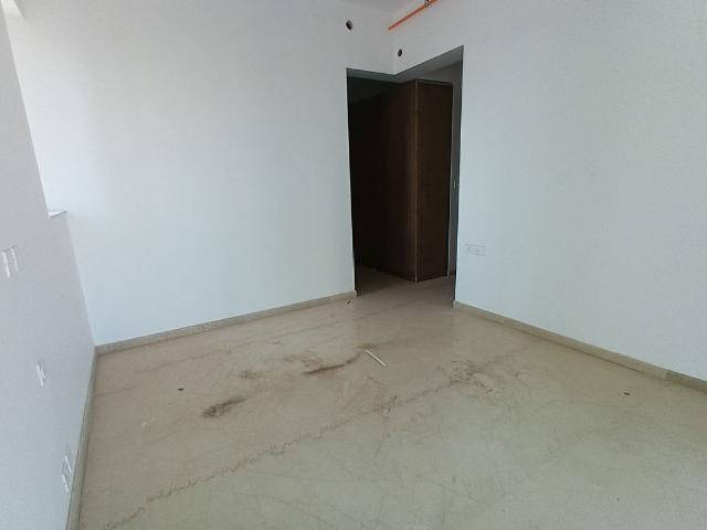Resale | 3 BHK 1150 Sq.Ft. Apartment in Kalpataru Immensa C