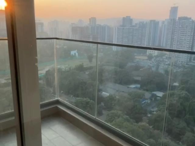 Resale | 3 BHK 1150 Sq.Ft. Apartment in Kalpataru Immensa H
