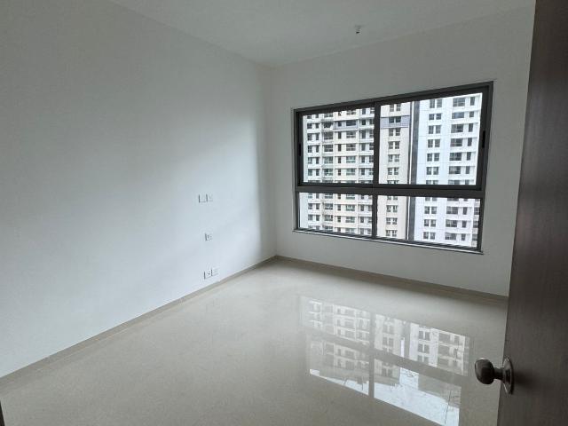 Resale | 3 BHK 1150 Sq.Ft. Apartment in Kalpataru Immensa H