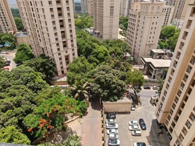 Resale | 3 BHK 1150 Sq.Ft. Apartment in Hiranandani Estate Spring Hill