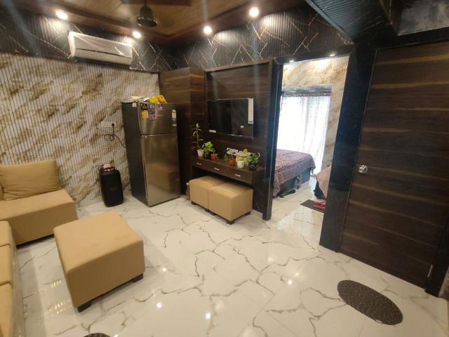 Resale | 3 BHK + 1150 Sq.Ft. Apartment in Satellite Tower