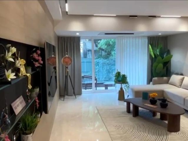 Resale | 3 BHK 1150 Sq.Ft. Apartment in Santacruz West