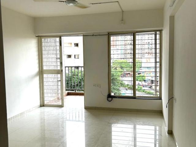 Resale | 3 BHK 1150 Sq.Ft. Apartment in Wakad