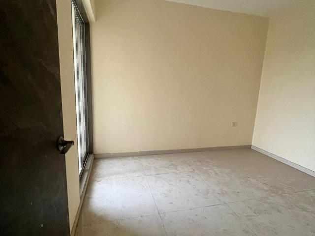Resale | 3 BHK 1168 Sq.Ft. Apartment in Oyster Saket City