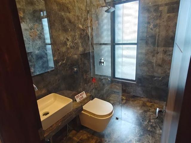 Resale | 3 BHK 1174 Sq.Ft. Apartment in Paradise Sai World Empire