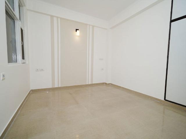 Resale | 3 BHK 1175 Sq.Ft. Apartment in Raj Nagar