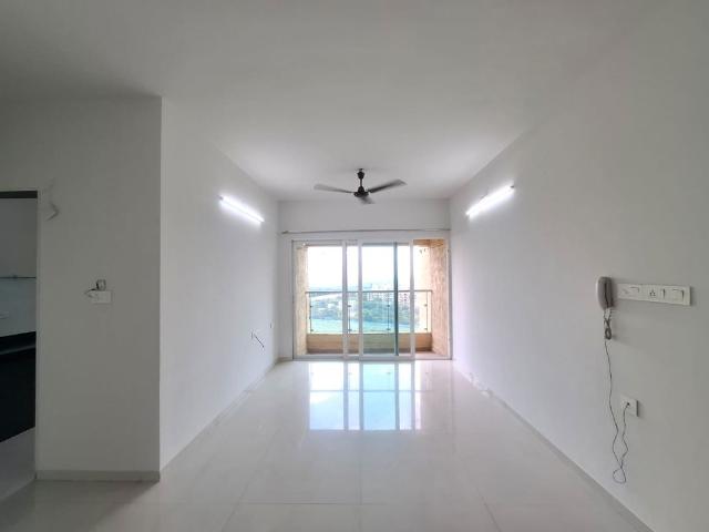 Resale | 3 BHK 1180 Sq.Ft. Apartment in Dosti Group Imperia