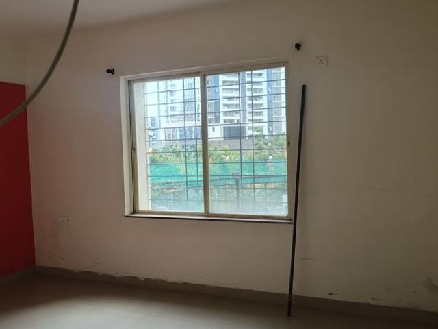 Resale | 3 BHK 1180 Sq.Ft. Apartment in Wakad