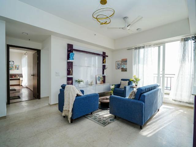 Resale | 3 BHK 1184 Sq.Ft. Apartment in Sare Crescent Parc