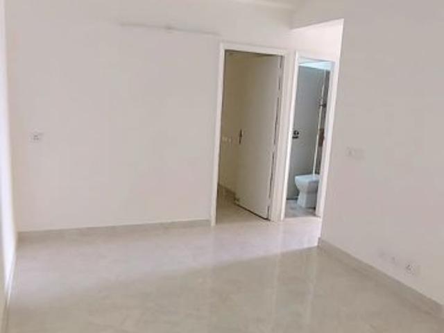 Resale | 3 BHK + 1185 Sq.Ft. Apartment in Gaurs Siddhartham