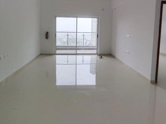 Resale | 3 BHK 1195 Sq.Ft. Apartment in Runwal The Central Park