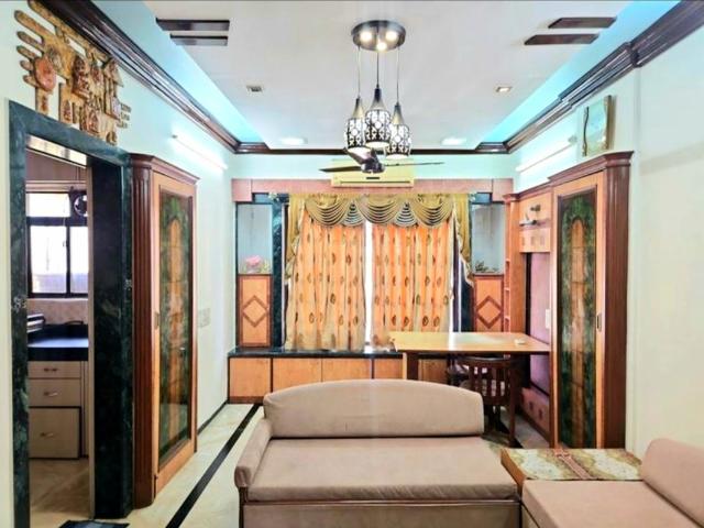 Resale | 3 BHK 1100 Sq.Ft. Apartment in BPS Aastha Apartment