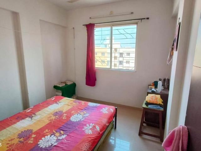 Resale | 3 BHK 1100 Sq.Ft. Apartment in Global Enrise