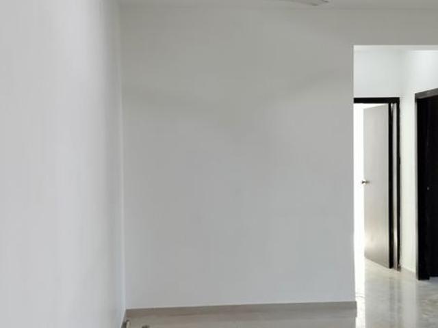 Resale | 3 BHK 1100 Sq.Ft. Apartment in Oberoi Realty Woods