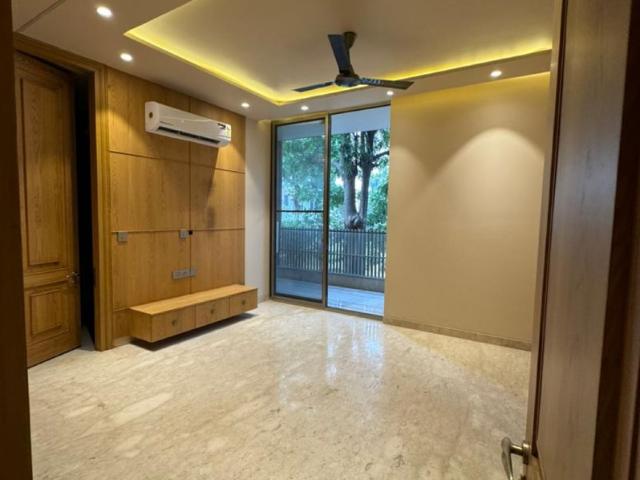 Resale | 3 BHK 1100 Sq.Ft. Apartment in Sarjapur