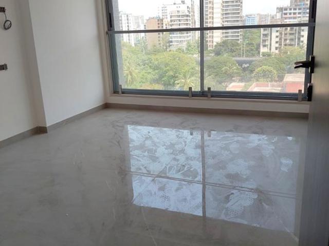 Resale | 3 BHK 1100 Sq.Ft. Apartment in Shree Park Altezza