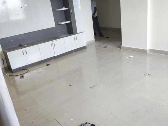 Resale | 3 BHK 1100 Sq.Ft. Apartment in Richmond Lake View