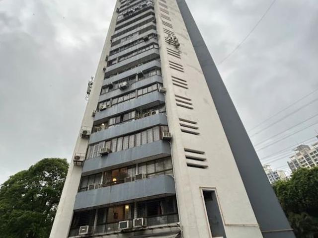 Resale | 3 BHK 1100 Sq.Ft. Apartment in Tata Glen Eagle