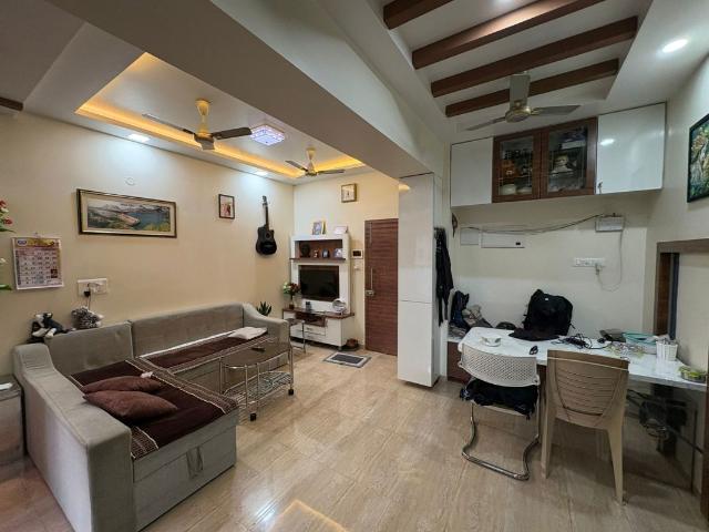 Resale | 3 BHK 1105 Sq.Ft. Apartment in CCI Rivali Park
