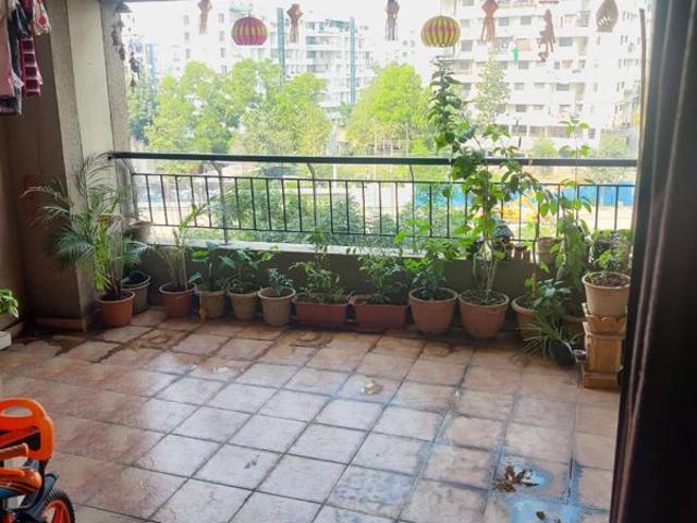 Resale | 3 BHK 1110 Sq.Ft. Apartment in Kalpataru Estate