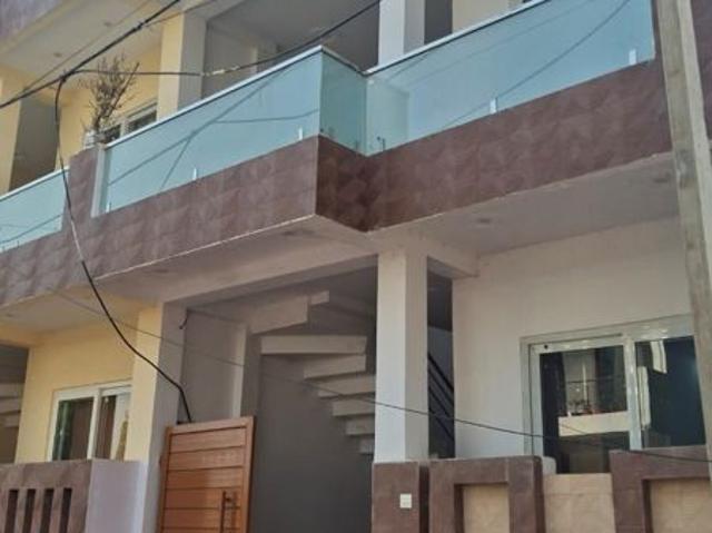 Resale | 3 BHK 1120 Sq.Ft. Villa in Gomti Nagar