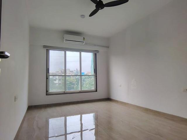 Resale | 3 BHK + 1120 Sq.Ft. Apartment in Sheth 72 West