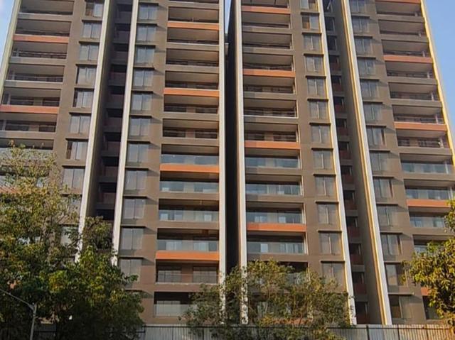 Resale | 3 BHK 1122 Sq.Ft. Apartment in Dynamix Luma