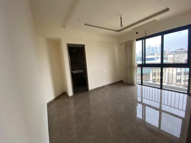 Resale | 3 BHK + 1122 Sq.Ft. Apartment in Pyramid Centria
