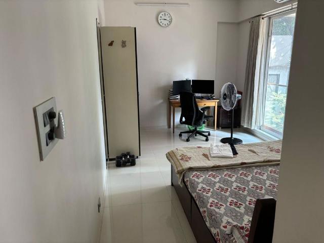 Resale | 3 BHK 1129 Sq.Ft. Apartment in Dadar East