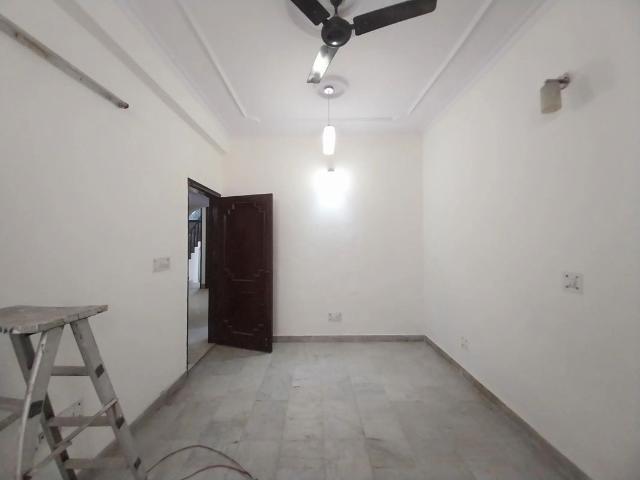 Resale | 3 BHK + 112 Sq.Mt. Independent House in RWA Apartments Sector 19