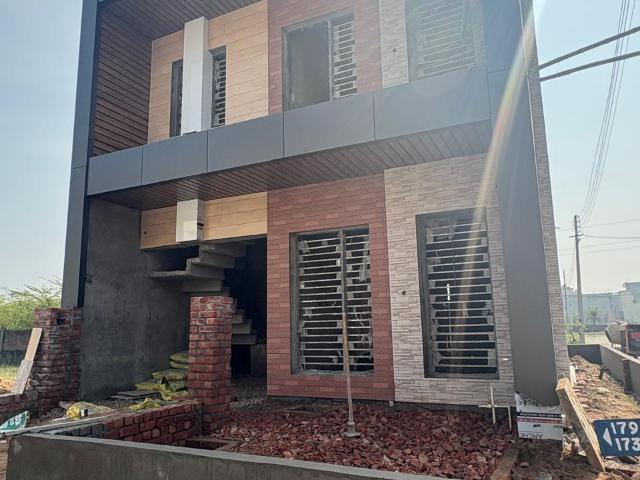 Resale | 3 BHK 112 Sq.Yd. Villa in Dera Bassi