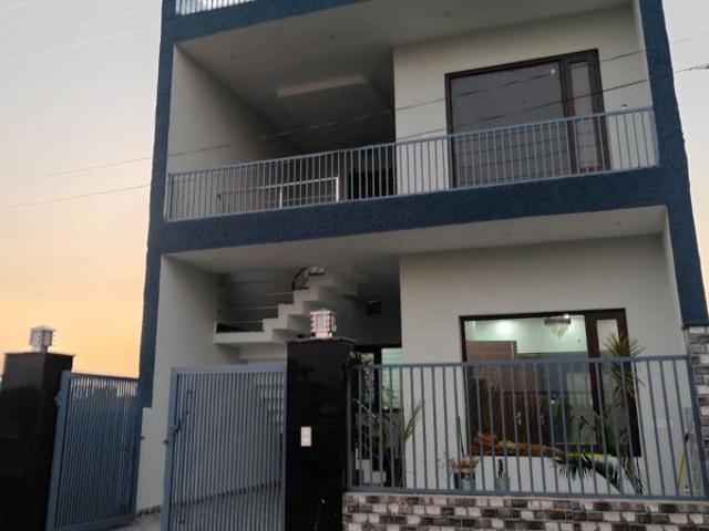 Resale | 3 BHK 112 Sq.Yd. Villa in Sector 124