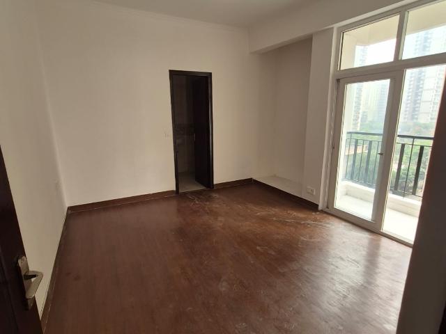 Resale | 3 BHK 1130 Sq.Ft. Apartment in Paras Seasons