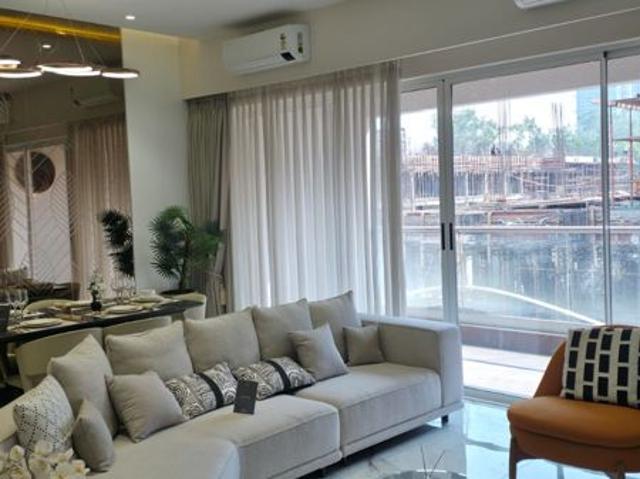 Resale | 3 BHK 1243 Sq.Ft. Apartment in Lohia Jain The Reserve