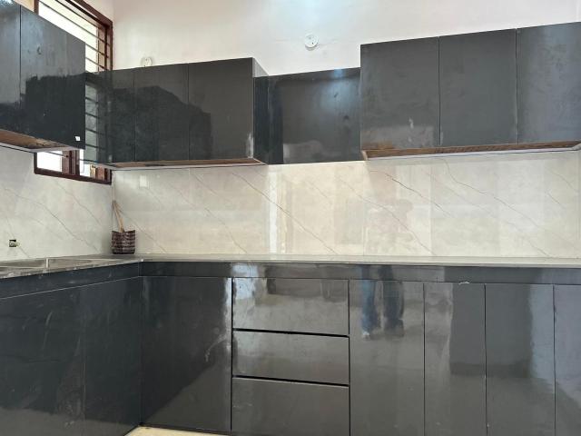 Resale | 3 BHK 1240 Sq.Ft. Apartment in Sector 124