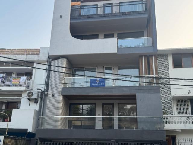 Resale | 3 BHK 1248 Sq.Ft. Independent House in RWA Apartments Sector 47
