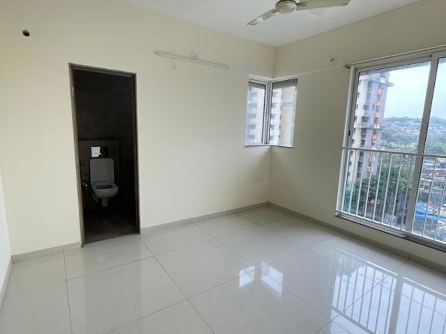 Resale | 3 BHK 1250 Sq.Ft. Apartment in Godrej Nest Kandivali