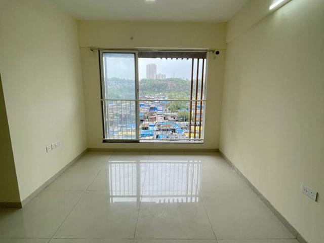 Resale | 3 BHK 1250 Sq.Ft. Apartment in Godrej Nest Kandivali